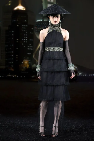 Look 61